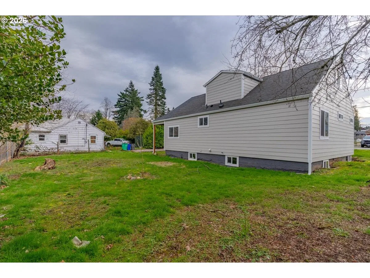 4623 NE Sumner St, Portland, OR 97218 — photograph 43