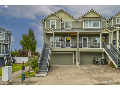 Home at 20496 Noble Ln, West Linn, OR 97068
