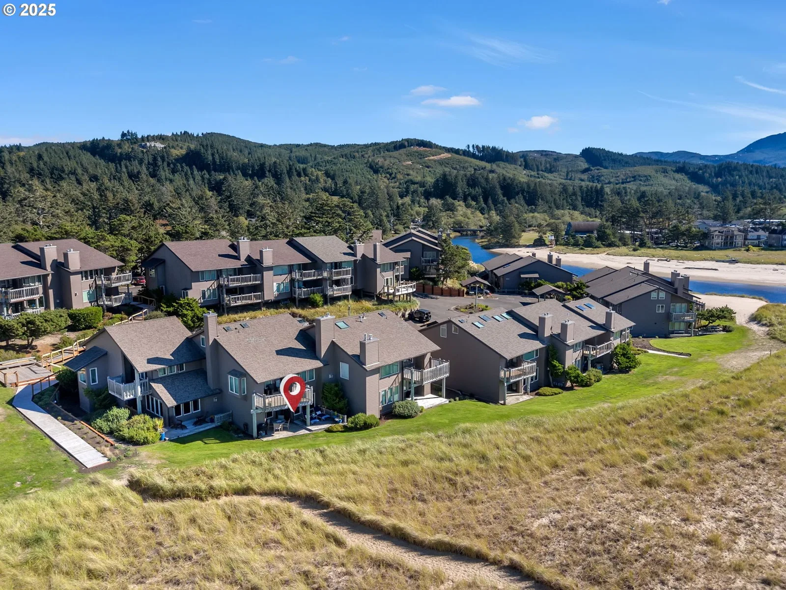 753 N Breakers Point Dr 753, Cannon Beach, OR 97110 — photograph 39