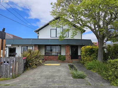 Home at 820 Oceanway St, Seaside, OR 97138