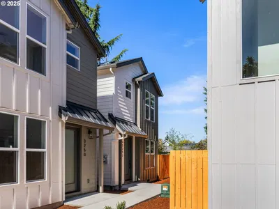 Home at 3252 SE 115th Ave, Portland, OR 97266 (Pending)