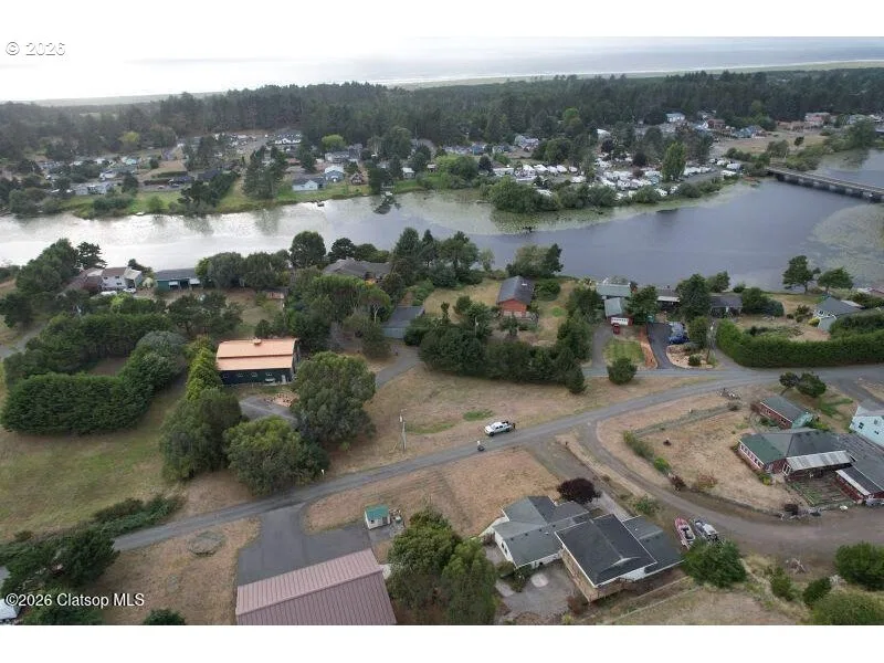 90513 East Rd, Warrenton, OR 97146 — photograph 12