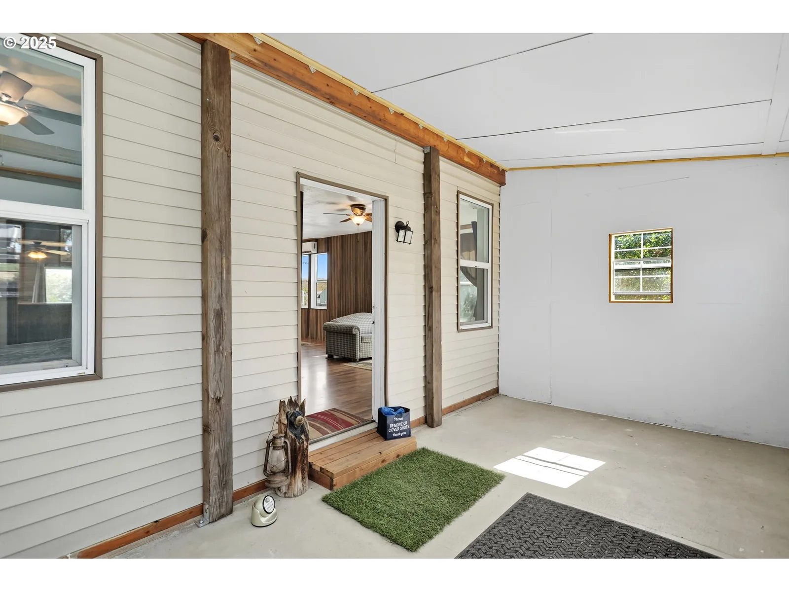 407 SW Fourth St, Grass Valley, OR 97029 — photograph 28