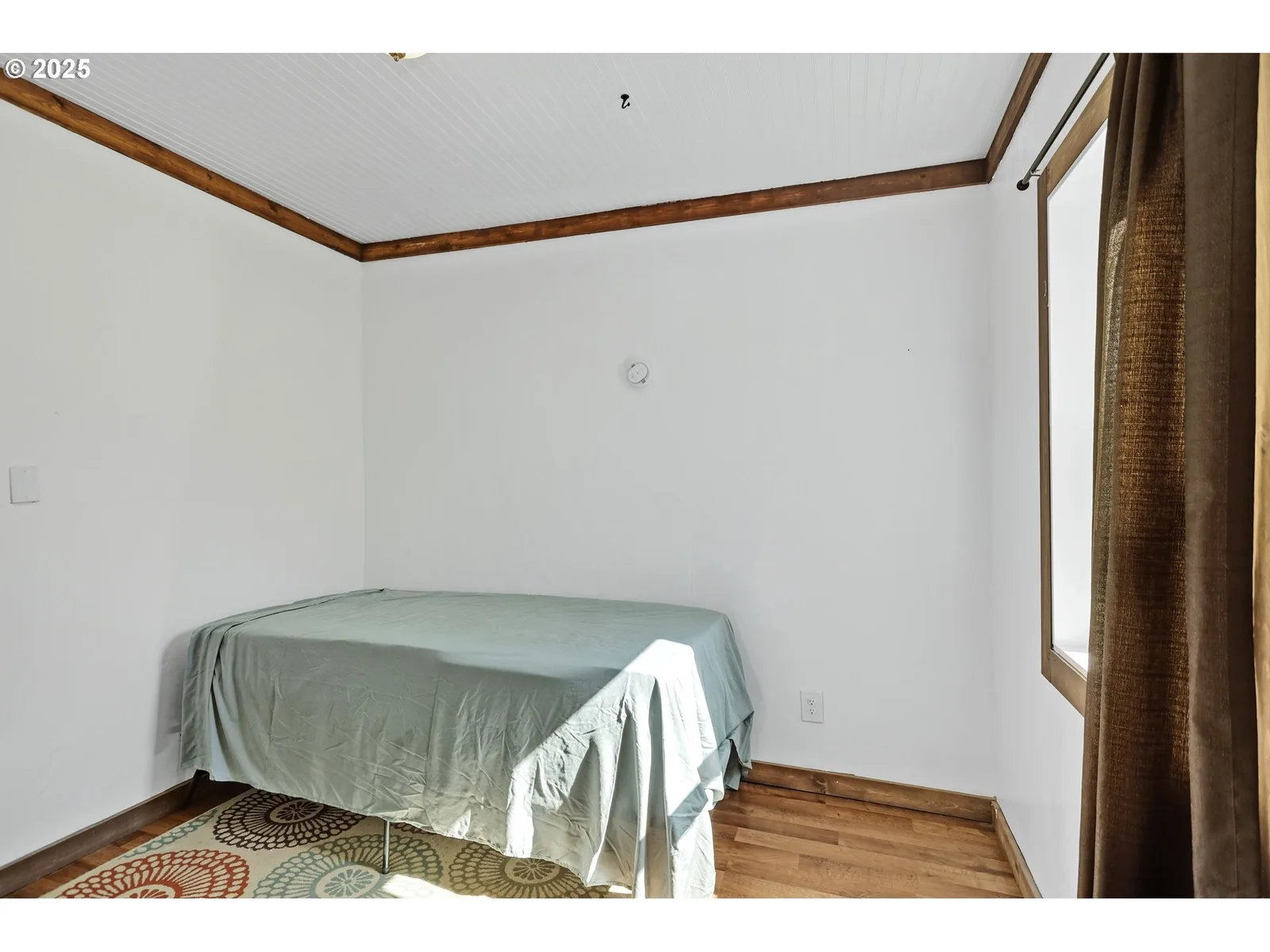 407 SW Fourth St, Grass Valley, OR 97029 — photograph 25