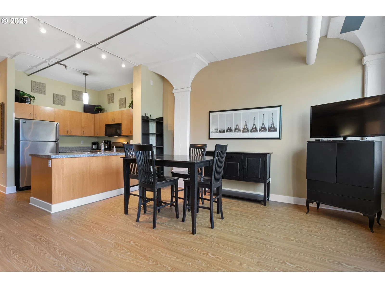 300 NW 8th Ave 604, Portland, OR 97209 — photograph 11