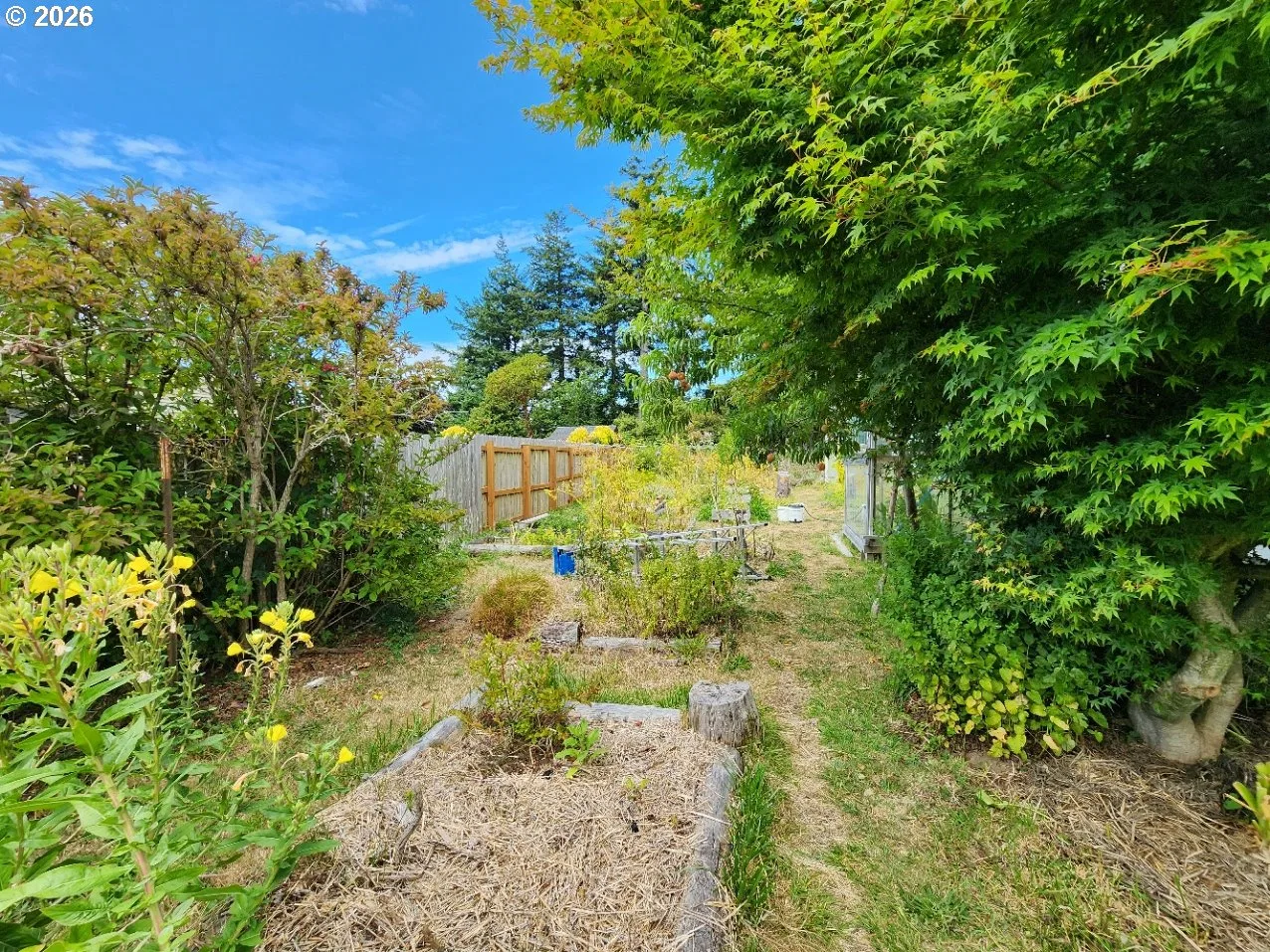 2537 Port Orford Loop, Port Orford, OR 97465 — photograph 26