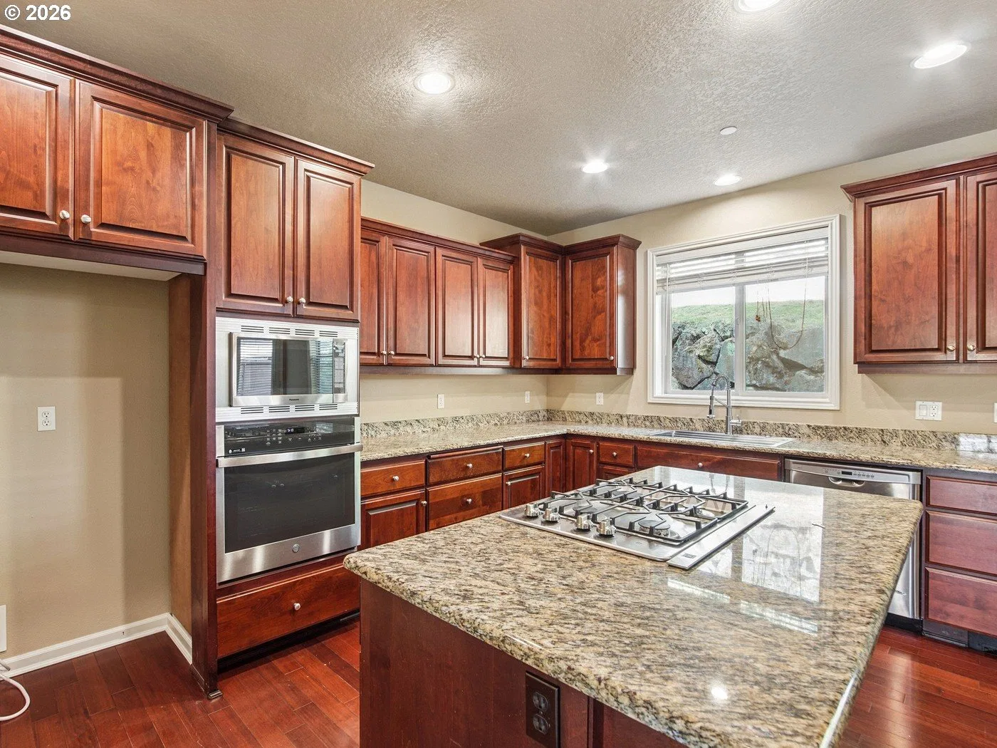 18233 SW Santoro Dr, Beaverton, OR 97007 — photograph 8