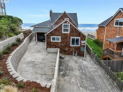 Home at 1396 Pacific Ave, Cannon Beach, OR 97110