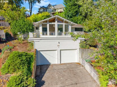 Home at 2345 NE Ridgewood Dr, Portland, OR 97212