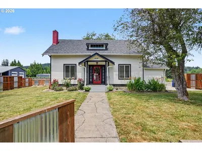 Home at 26494 S Brandt Rd, Mulino, OR 97042