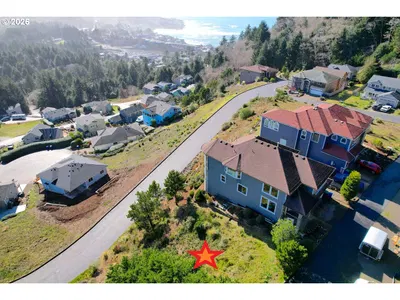 Land at NE Sea Star Drive 7200, Depoe Bay, OR 97341