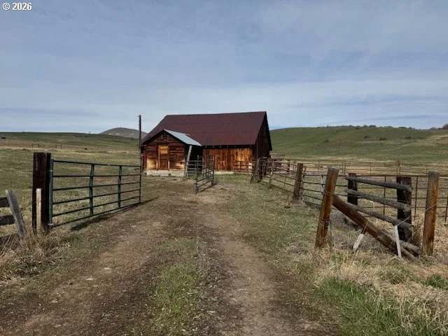 38901 Highway 86, Richland, OR 97870 — photograph 11