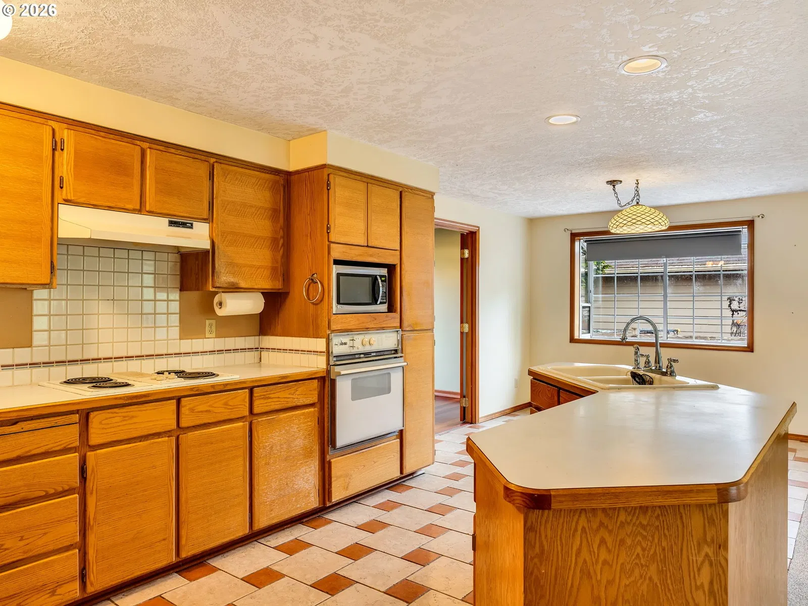 33726 Lake Front Dr, Warrenton, OR 97146 — photograph 12