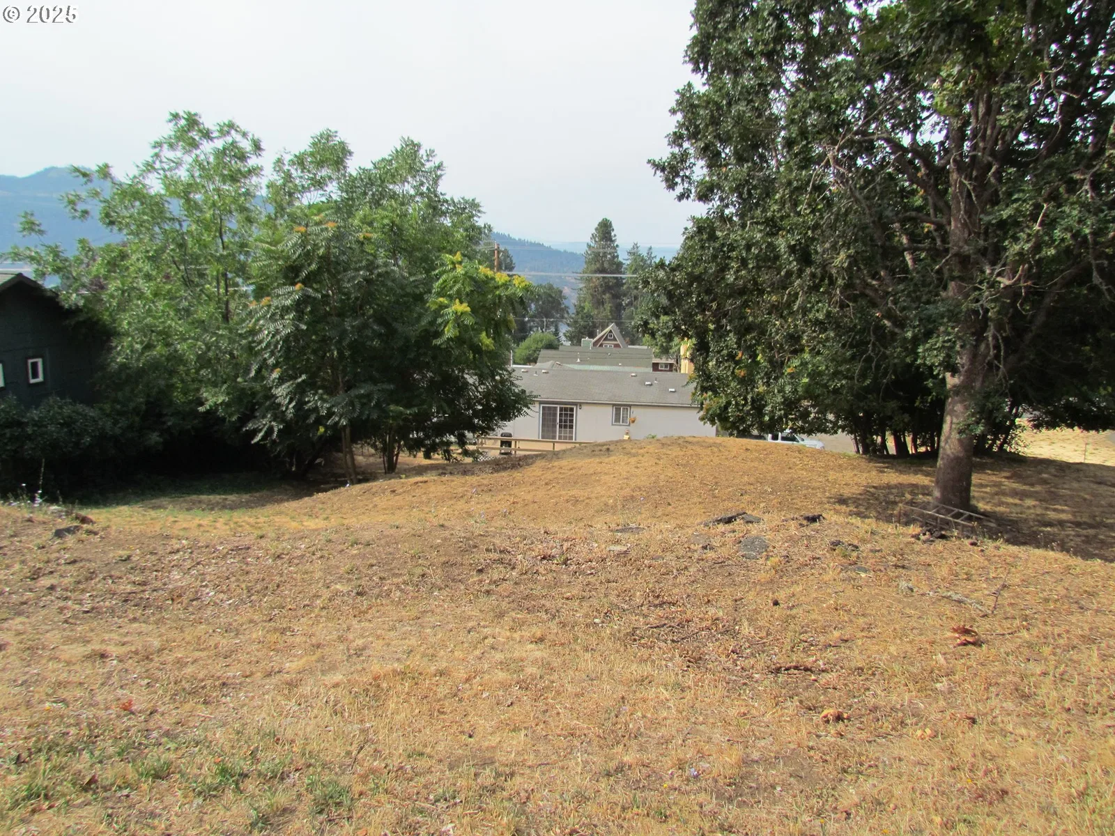 Lot off Vine St, White Salmon, Wa 98672 — photograph 6
