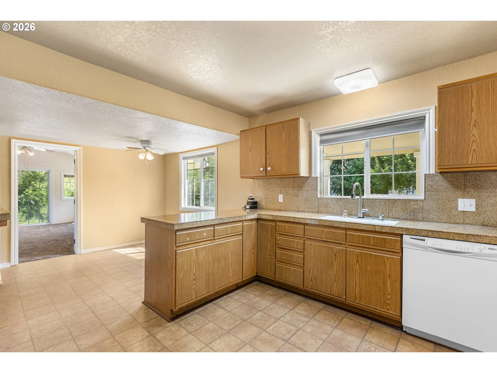 4081 NE Douglas Ave, Roseburg, OR 97470 — photograph 15