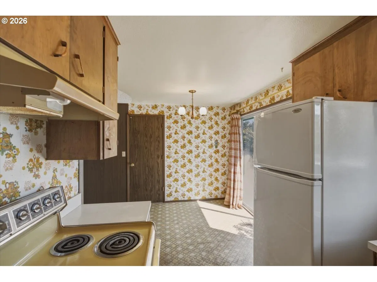 635 SW 56th St, Corvallis, OR 97333 — photograph 16