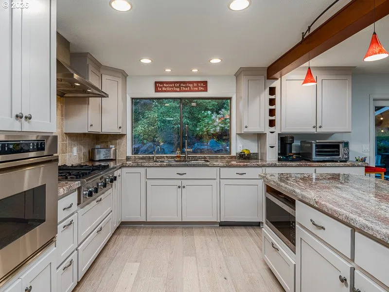 7785 SW Westgate Way, Portland, OR 97225 — photograph 13