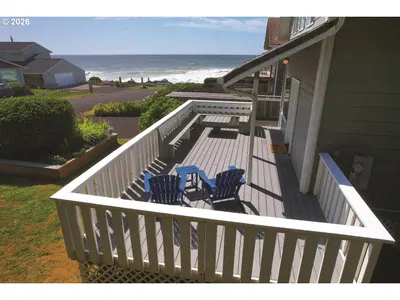 Home at 71 Surfside Dr, Yachats, OR 97498 (Bumpable Buyer)