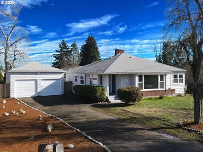 Home at 265 Baxter St, Eugene, OR 97402