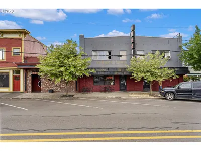 Home at 11056 SE Main St, Milwaukie, OR 97222 (Pending)