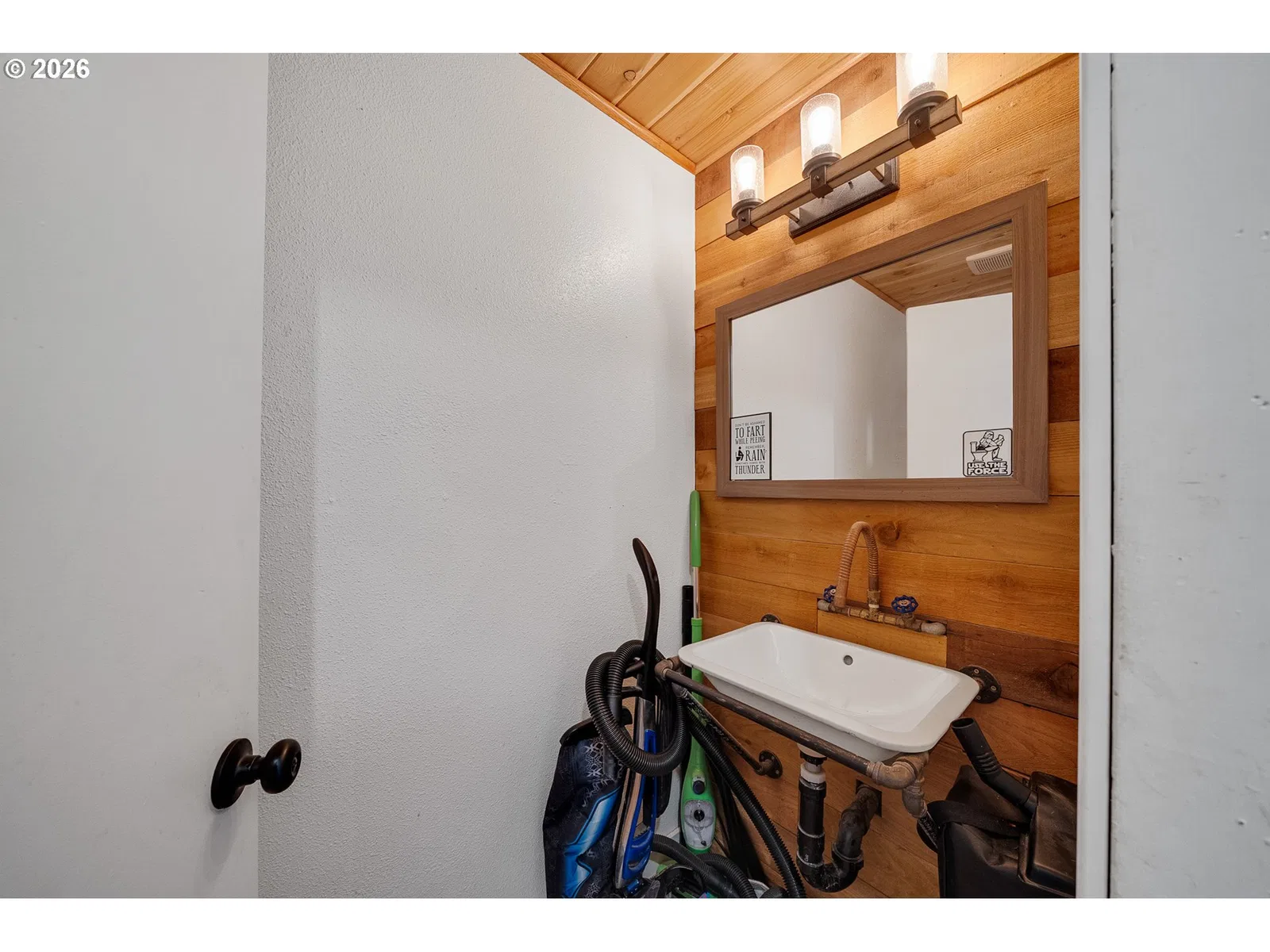 710 NE E St, Willamina, OR 97396 — photograph 11