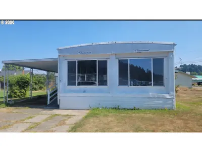 Home at 1413 Hawthorne Ave, Reedsport, OR 97467