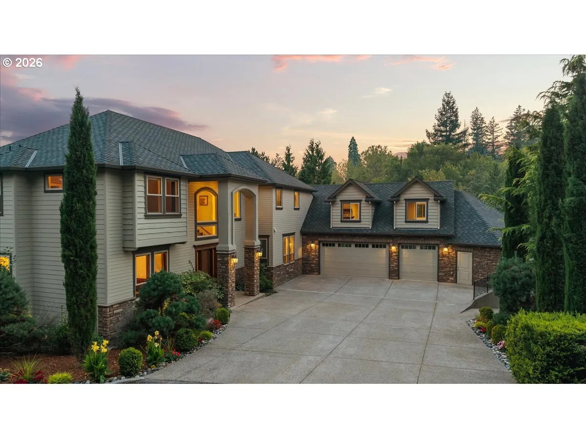 5716 SW Hamilton St, Portland, OR 97221 — photograph 47