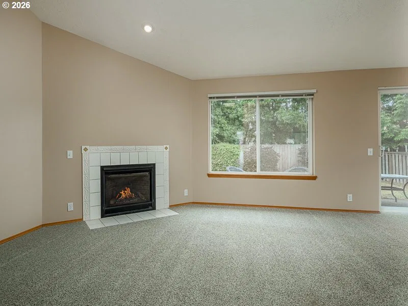765 4th Ave, Seaside, OR 97138 — photograph 8