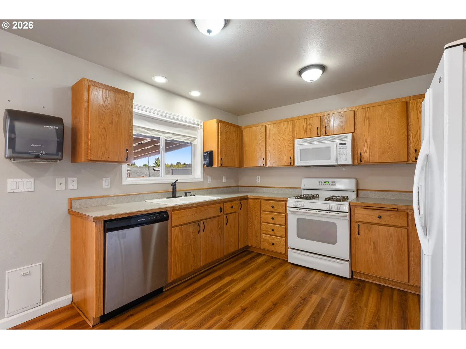 2653 Greyfox Dr, Sutherlin, OR 97479 — photograph 9