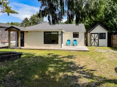 Home at 102 S Harbor St, Rockaway Beach, OR 97136