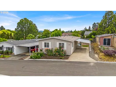 Home at 841 SW Liberty Bell Dr, Beaverton, OR 97006