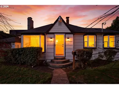 Home at 415 SE 94th Ave, Portland, OR 97216