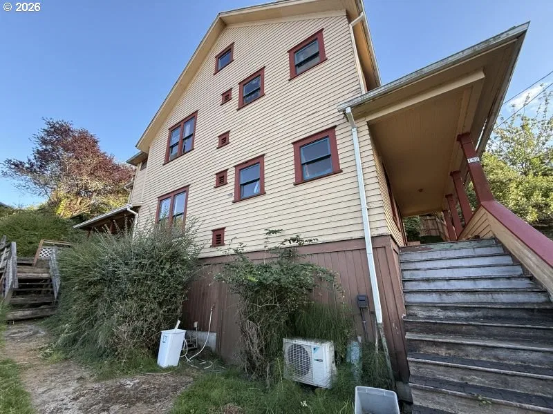 152 Washington St, Astoria, OR 97103 — photograph 38