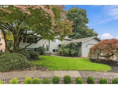 Home at 3719 SE 153rd Ave, Portland, OR 97236 (Pending)