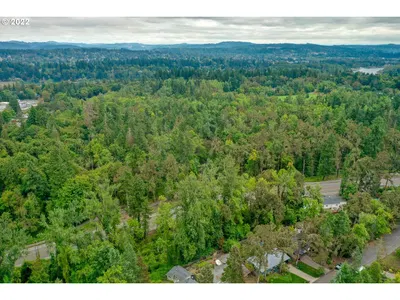 Land at 19885 Willamette Dr, West Linn, OR 97068