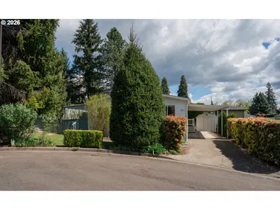 Home at 8851 SE Shadow Brook Ct Sp #85, Clackamas, OR 97015 (Bumpable Buyer)