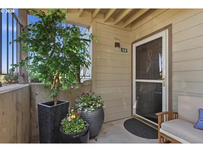Condominium at 6331 White Tail Dr 56, West Linn, OR 97068