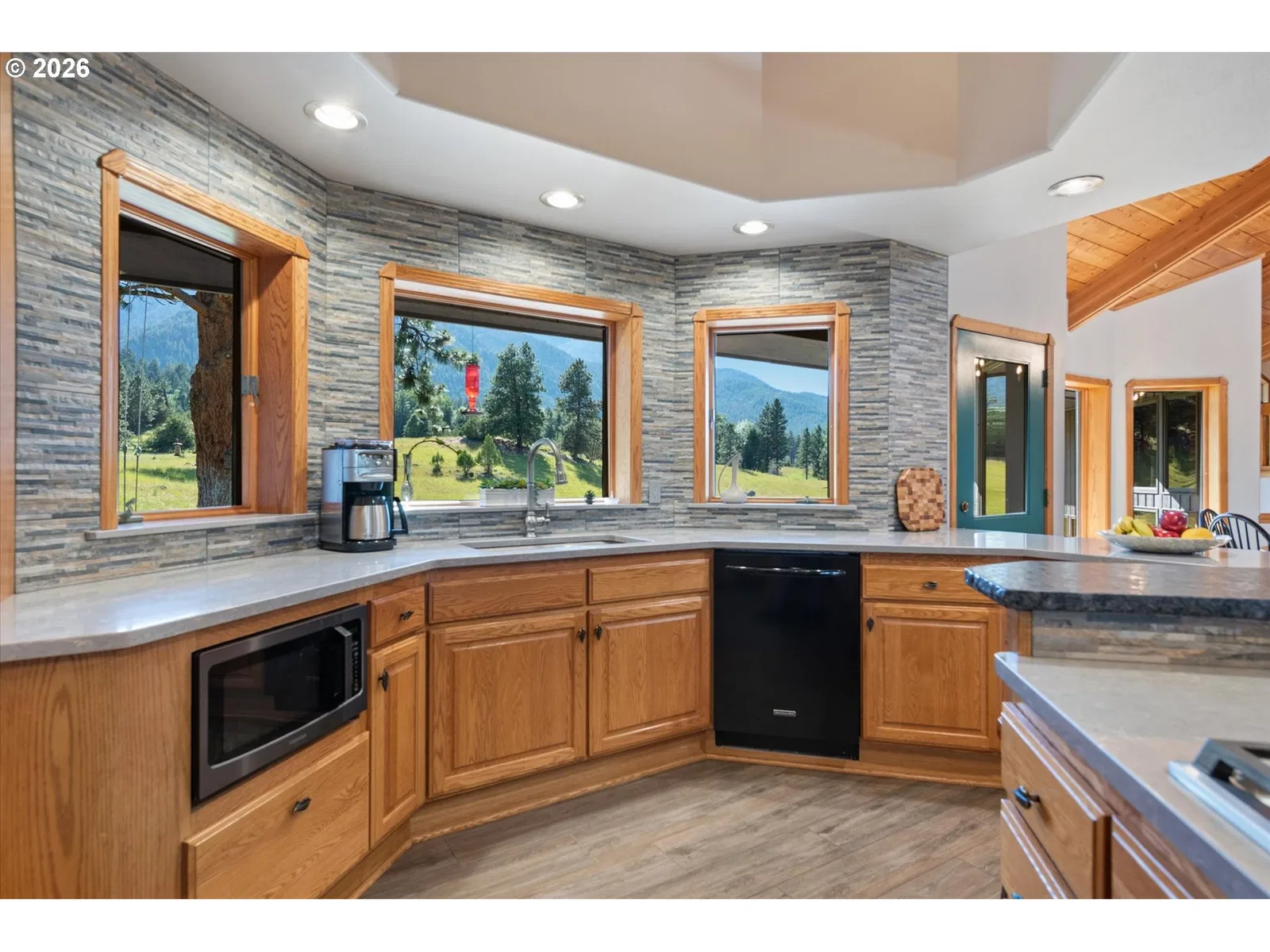 63002 Hurricane Creek Rd, Joseph, OR 97846 — photograph 10