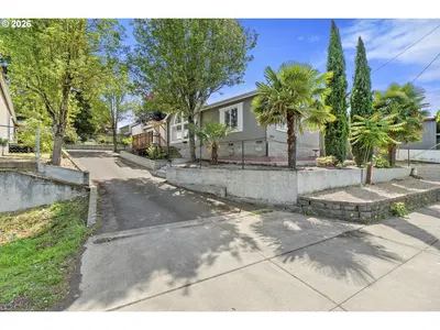 Home at 3228 NE Lombard St, Portland, OR 97211