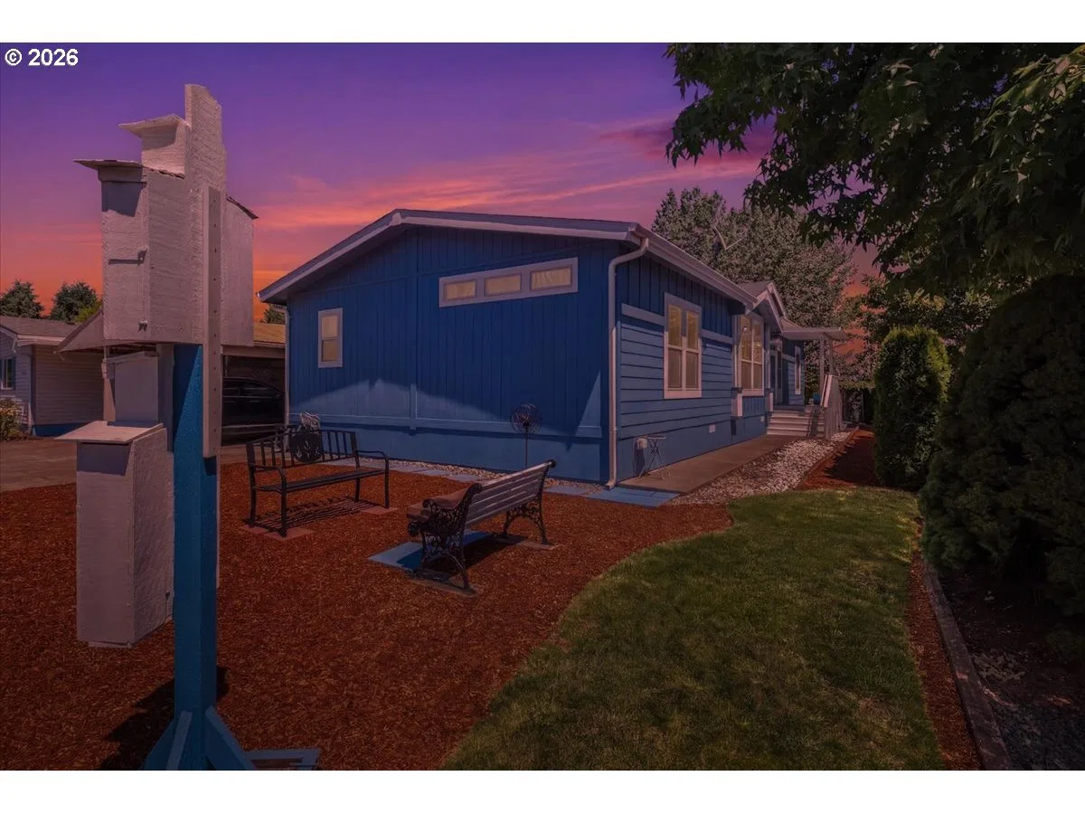 300 SE Lacreole Dr 212, Dallas, OR 97338 — photograph 43