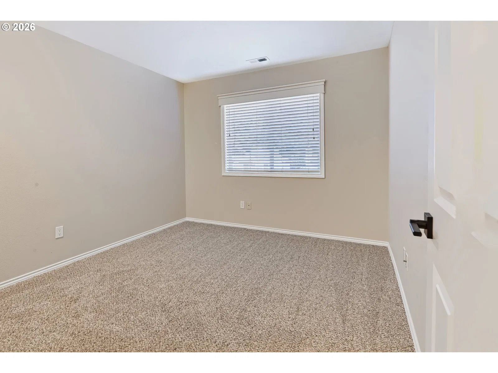 9537 SW Jonathan Ct, Portland, OR 97219 — photograph 35