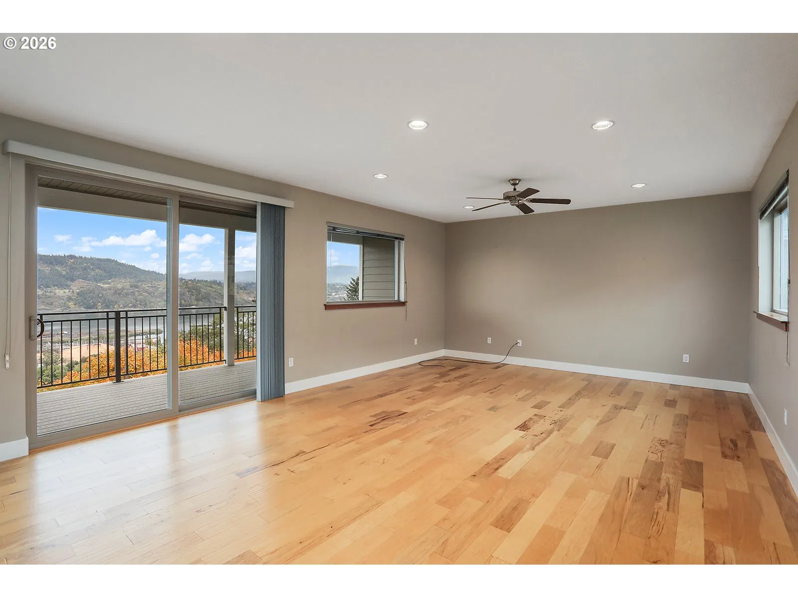 118 Ingram Pl, White Salmon, Wa 98672 — photograph 25