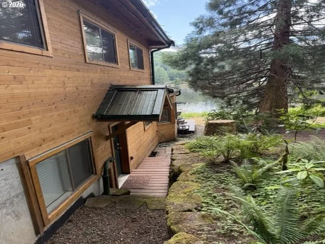 71810 Northshore Dr, Birkenfeld, OR 97016 — photograph 17