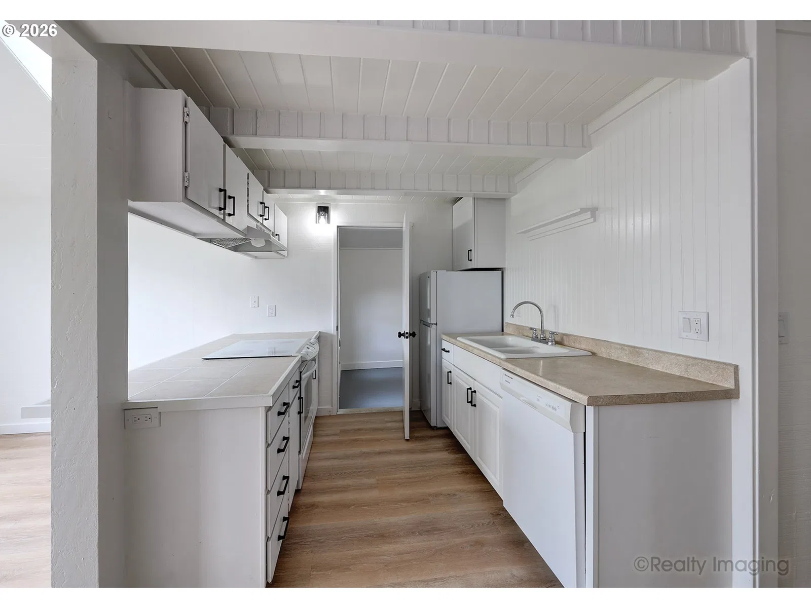 401 Glenwood Ct, Cannon Beach, OR 97110 — photograph 6