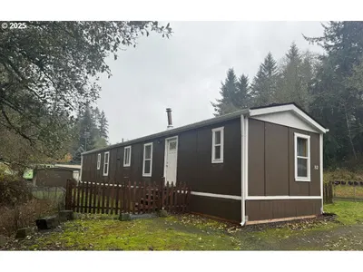 Home at 74866 Doan Rd 82, Rainier, OR 97048