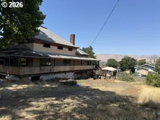 615 E 10th St, The Dalles, OR 97058 — photograph 9