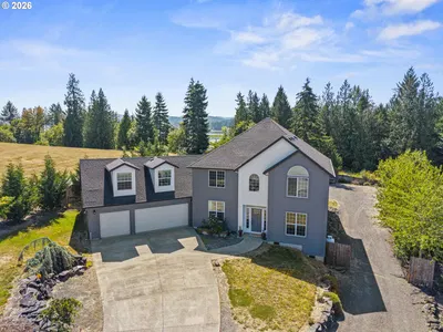 Home at 106 Silver Shores Dr, Silver Lake, Wa 98645