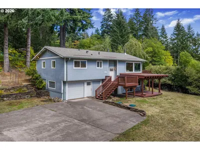 Home at 212 Stewart Rd, Stevenson, Wa 98648
