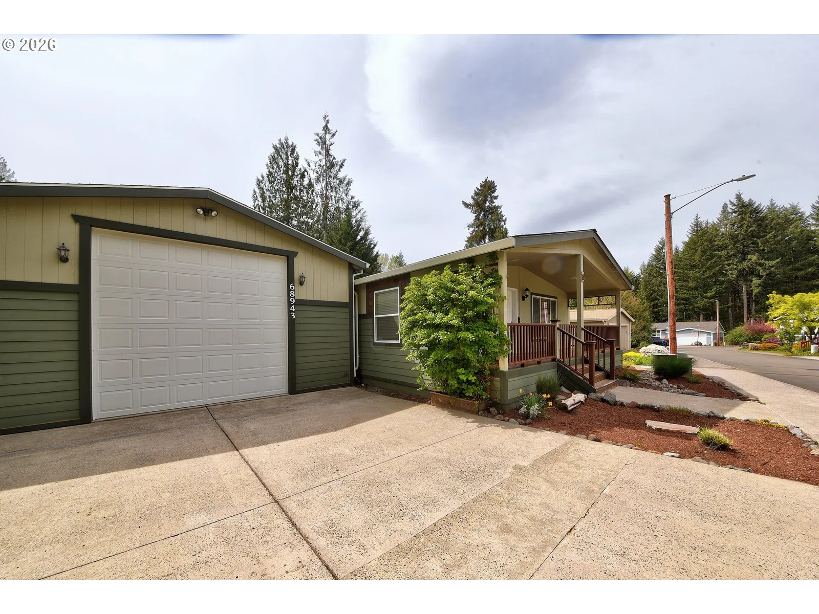 68943 E Cedar Hill Loop, Welches, OR 97067 — photograph 40