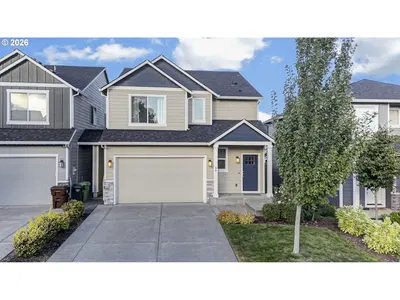 Home at 54 Shore Dr, St. Helens, OR 97051